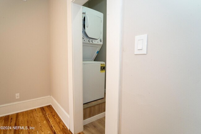 Building Photo - 60 San Marco Ave