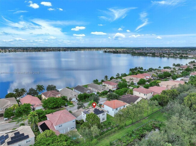 Building Photo - 5271 SW 173rd Ave