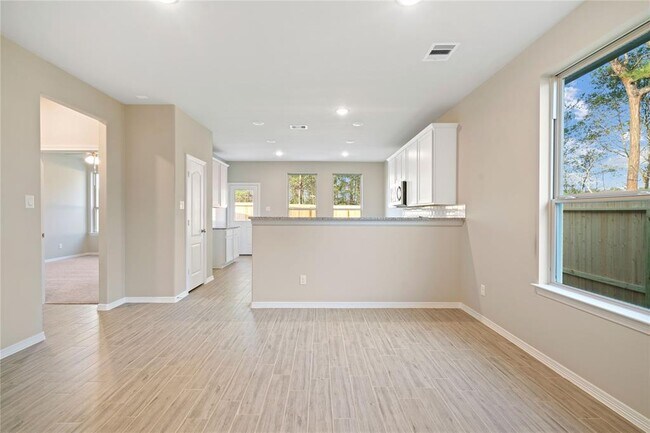 Building Photo - 10714 CATCLAW Ct