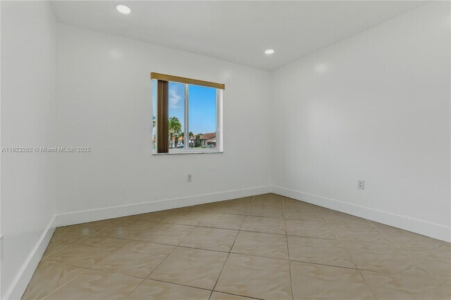 Building Photo - 17733 SW 152nd Pl