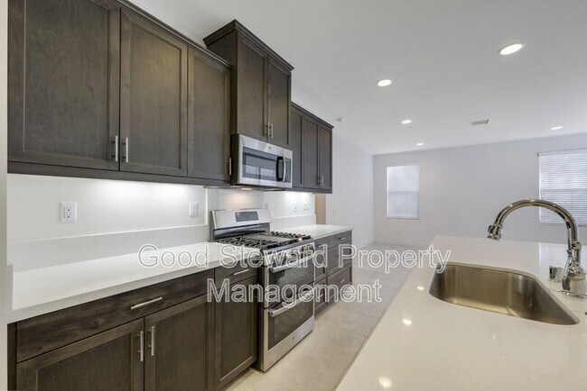 Building Photo - 4387 Avocado Grove Ln