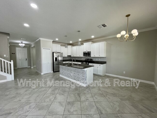 Building Photo - 25149 Lambrusco Loop