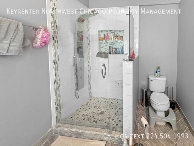 Building Photo - 9 Gillingham Ct