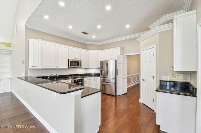 Building Photo - 13022 Huntley Manor Dr