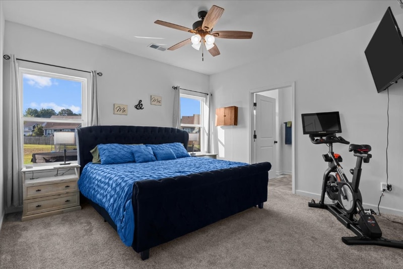 Building Photo - 1010 Village Ct