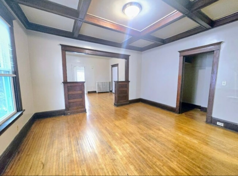 Building Photo - 2506 Dupont Ave N