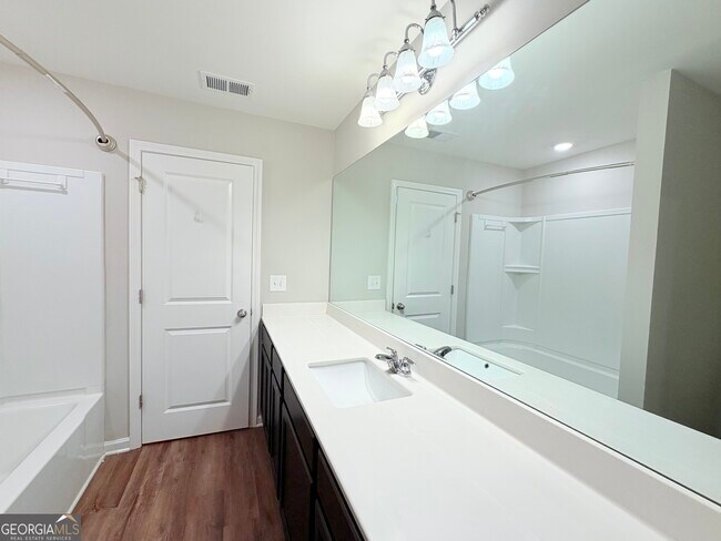 Building Photo - 301 Pescara Ct