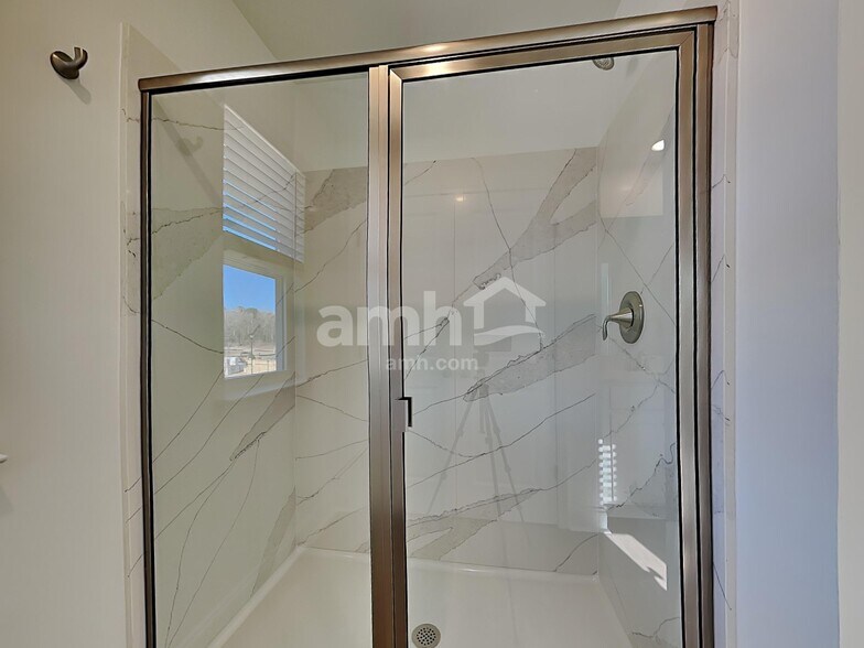 Building Photo - 168 Portside Pk Dr