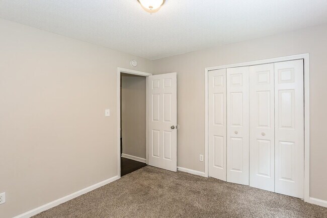 Building Photo - 11621 Long Forest Dr