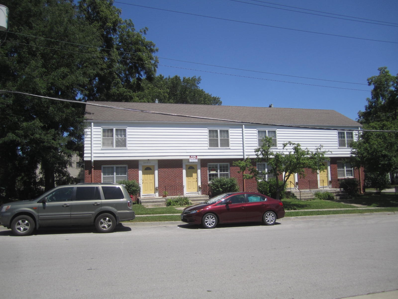 Building Photo - 2405 Knapp St