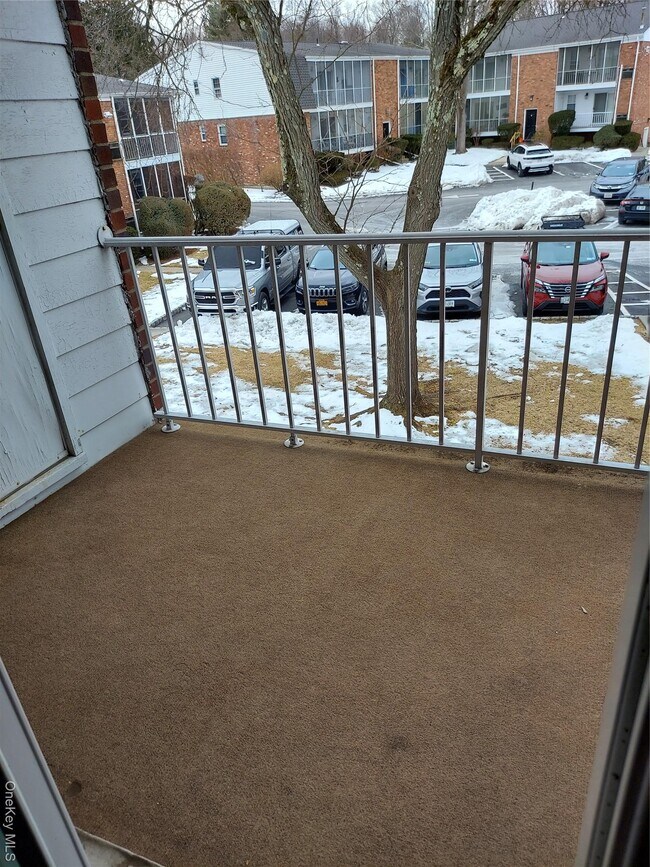 Building Photo - 50 Bon Aire Cir