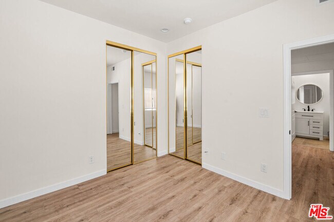 Building Photo - 1255 Federal Ave