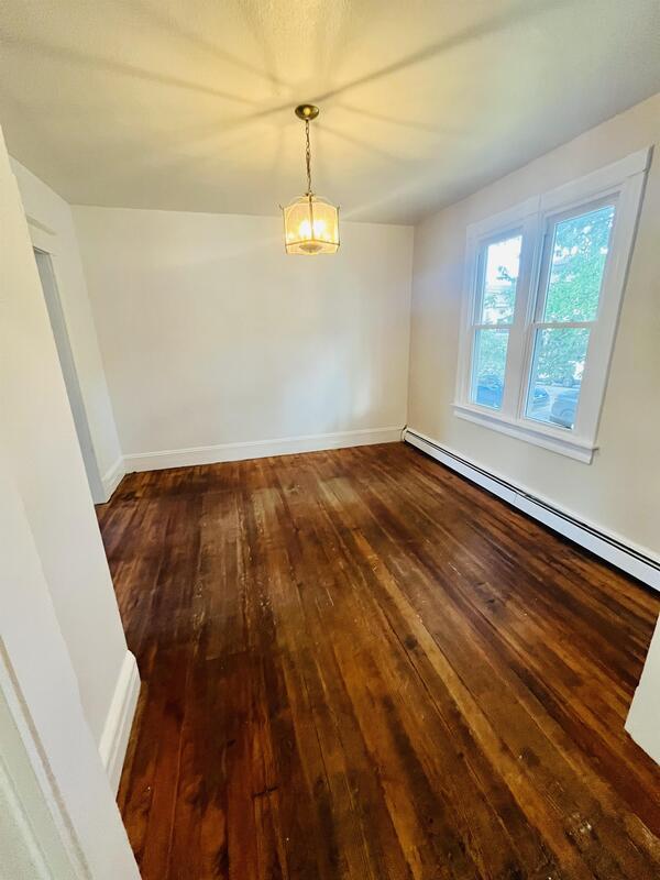 Building Photo - 1208 Bushkill St