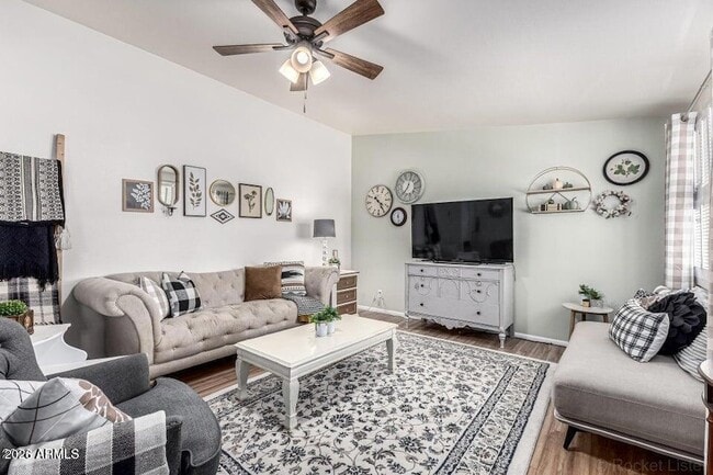 Building Photo - 10362 W Oakmont Dr