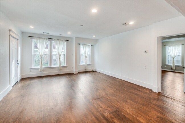 Building Photo - 1218 Ranier St