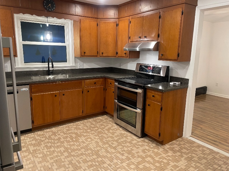 Building Photo - 44 Chestnut St