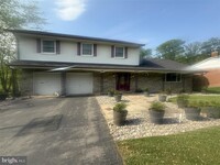 Building Photo - 9105 Gue Rd