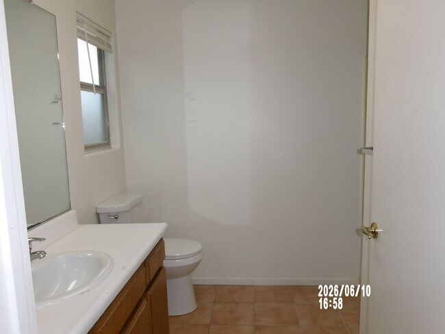 Building Photo - 2811 Brookside Dr