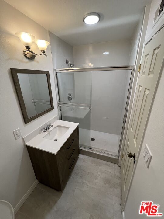 Building Photo - 10846 Scoville Ave