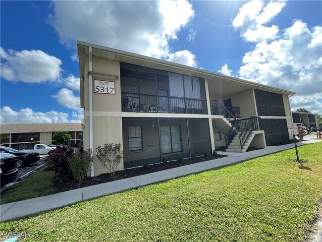 Building Photo - 5317 Summerlin Rd