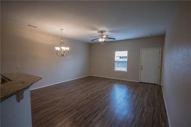 Building Photo - 1230 Marigold Rd