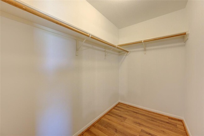 Building Photo - 6814 Manor Terrace Ln