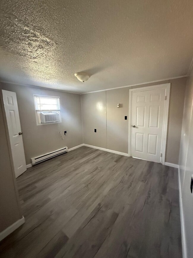 Building Photo - 413 Cohen St