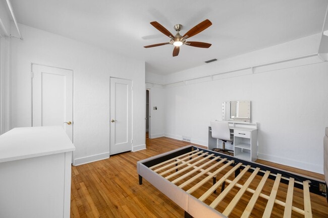 Building Photo - Historic Granada Terrace Home in St. Pete!!