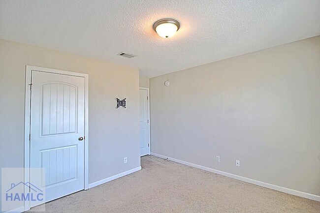 Building Photo - 1301 Windrow Dr