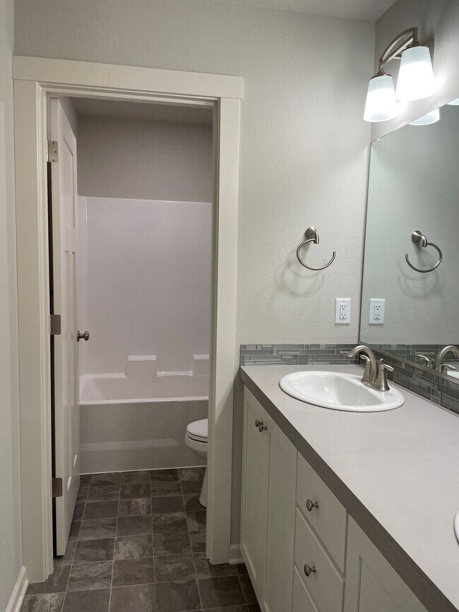 Building Photo - NEWER 4 Bed 2.5 Bath Home! Located near the Ridgefield Outdoor Recreation Center, equestrian faci...