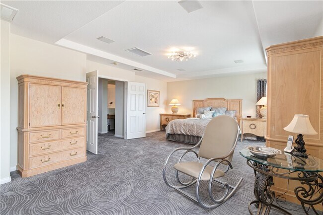 Building Photo - 27194 Red Maple St