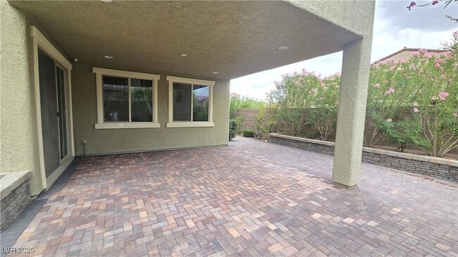Building Photo - 1027 Whitworth Ave