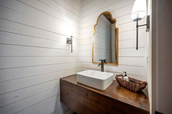 Building Photo - 295 Apple Rdg Ln