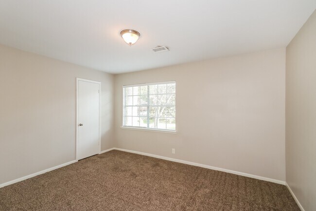 Building Photo - 10530 Jaycreek Dr