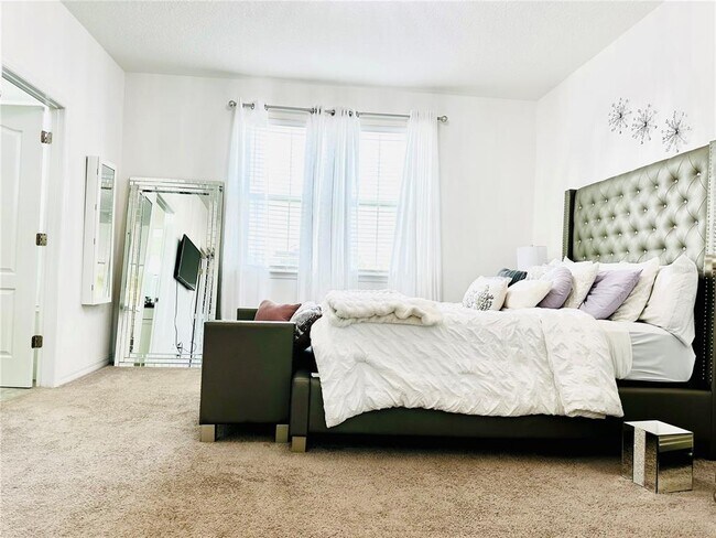 Building Photo - 15347 Gilligan Ct