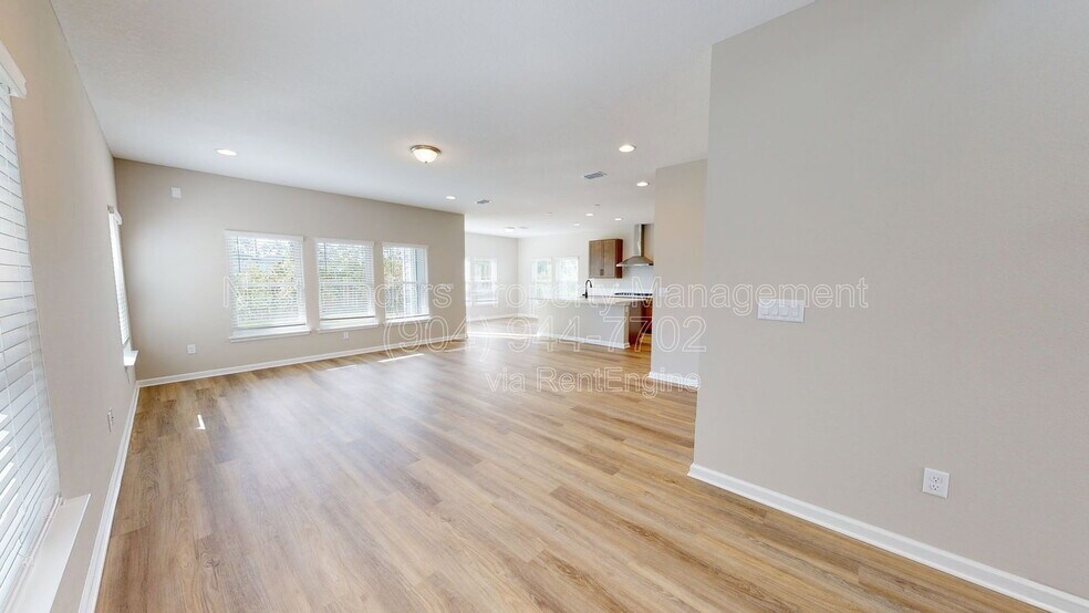 Building Photo - 235 Starnberg Ct