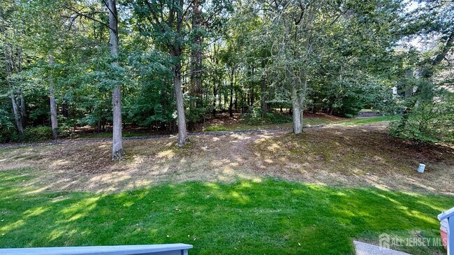 Building Photo - 5 Viburnum Ct