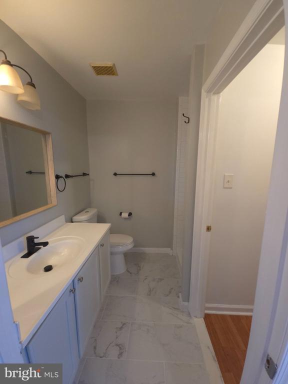 Building Photo - 4703 Colonnade Way