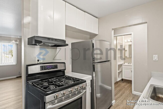 Building Photo - 24035 2nd St