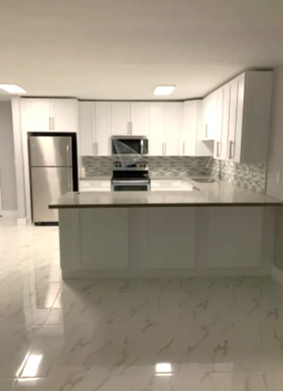 Building Photo - 1101 SW 122nd Ave