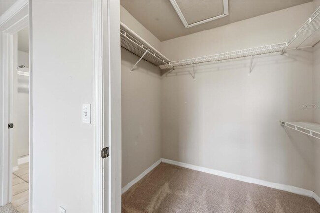 Building Photo - 1025 Villagio Cir