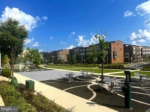 Building Photo - 4726 Towne Park Rd