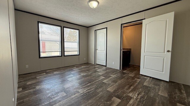 Building Photo - 16023 Villaire Ave