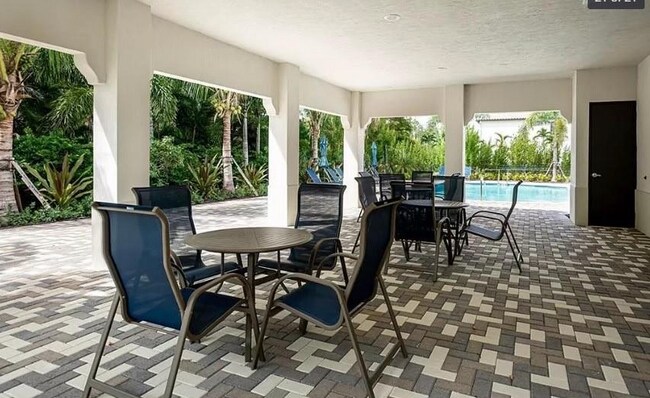 Building Photo - 8936 Madrid Cir