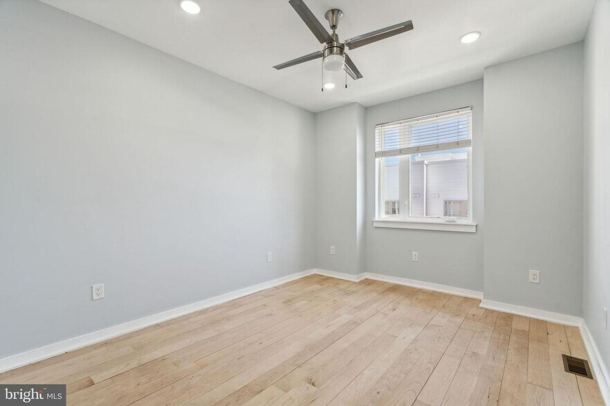 Building Photo - 2548 Arcadia St