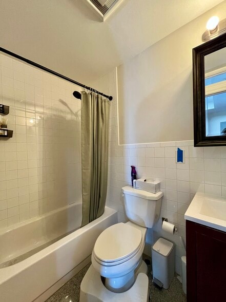 Building Photo - 179 Northampton St