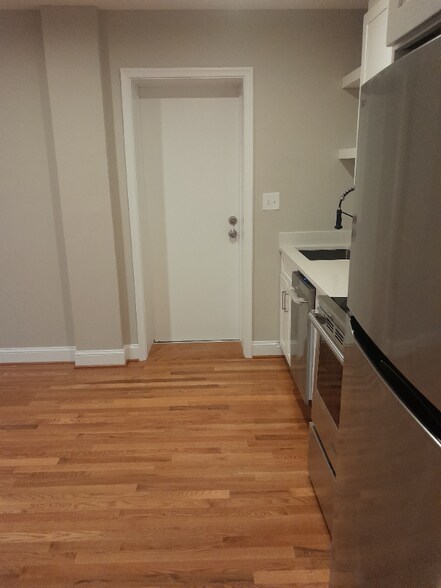 Building Photo - 3311 Goldsboro Pl