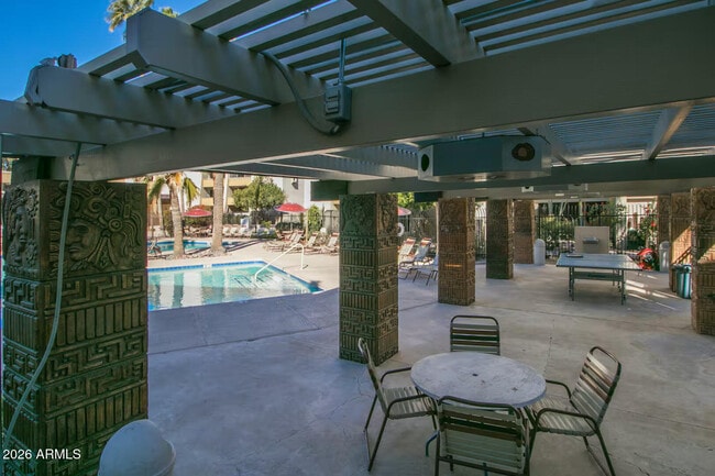 Building Photo - 7625 E Camelback Rd