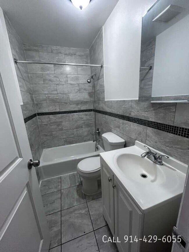 Building Photo - 34 Garfield St