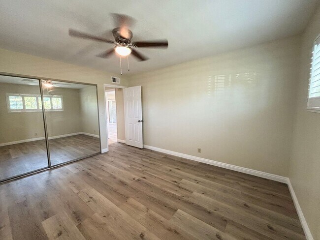 Building Photo - 4301 Green Ave